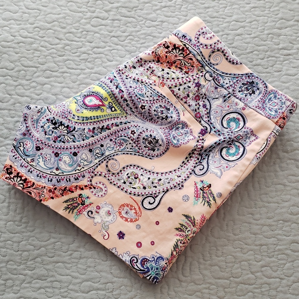 Express pink paisley side zip shorts